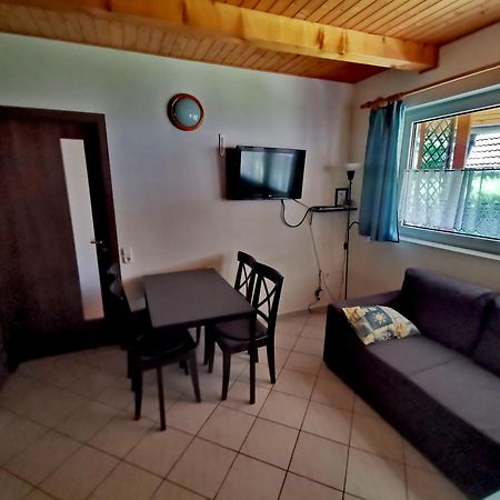 Nemeth Apartmanhaz บาลาตองโยรอค ภายนอก รูปภาพ