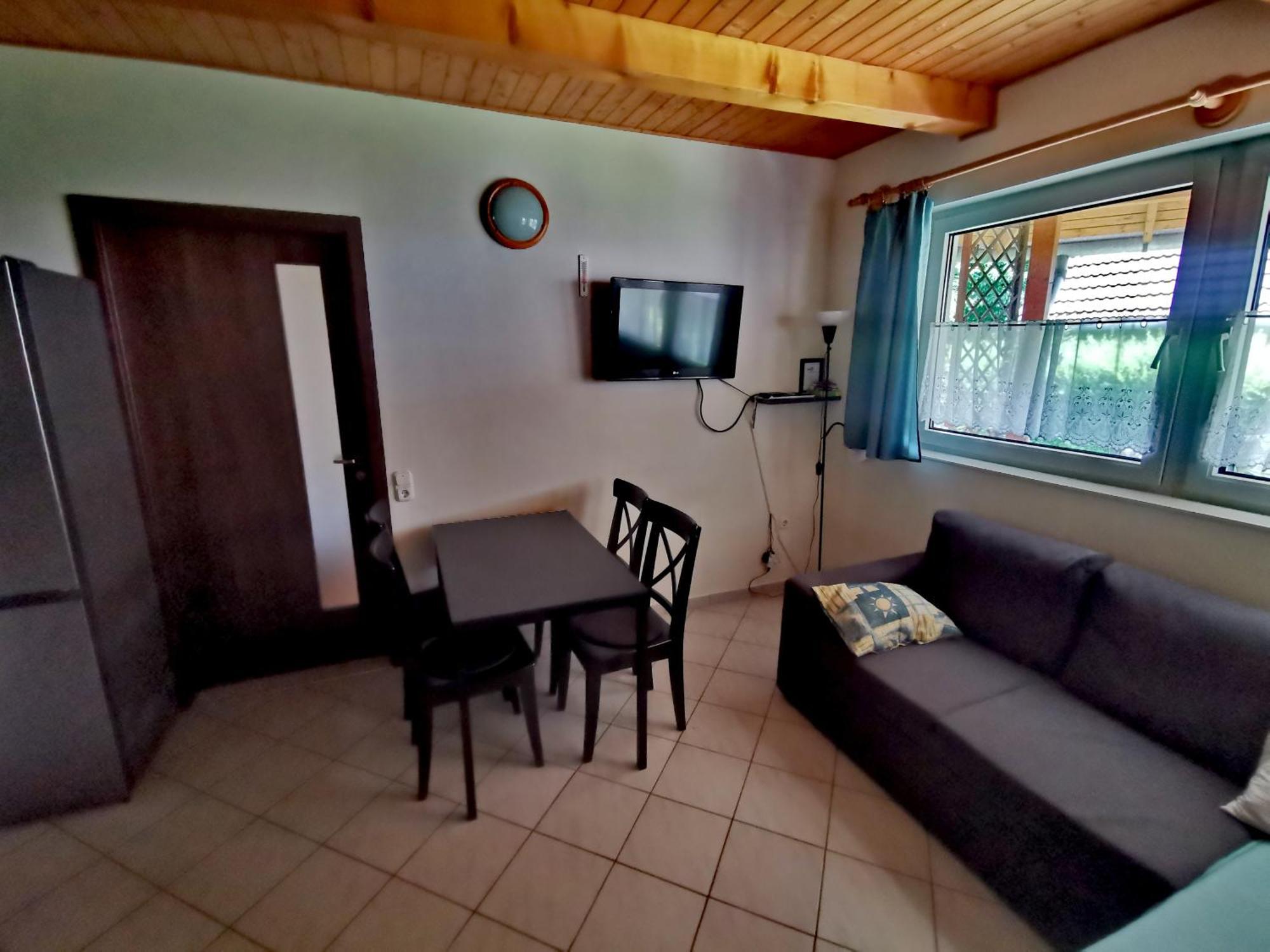 Nemeth Apartmanhaz บาลาตองโยรอค ภายนอก รูปภาพ